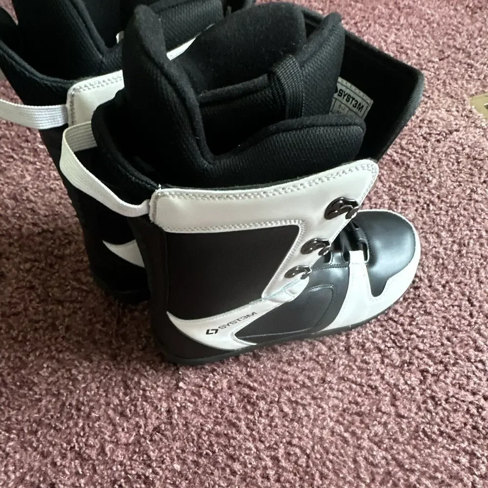 Men’s Used US Size 10 System Snowboard Boots White Black